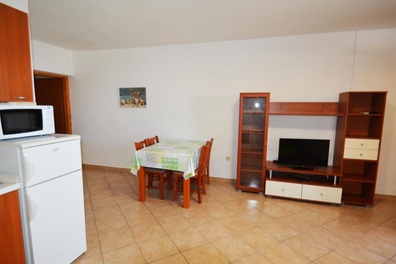 Apartments Barbati Kustići Buitenkant foto