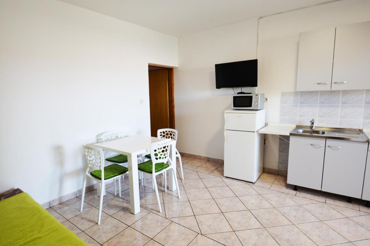Apartments Barbati Kustići Buitenkant foto