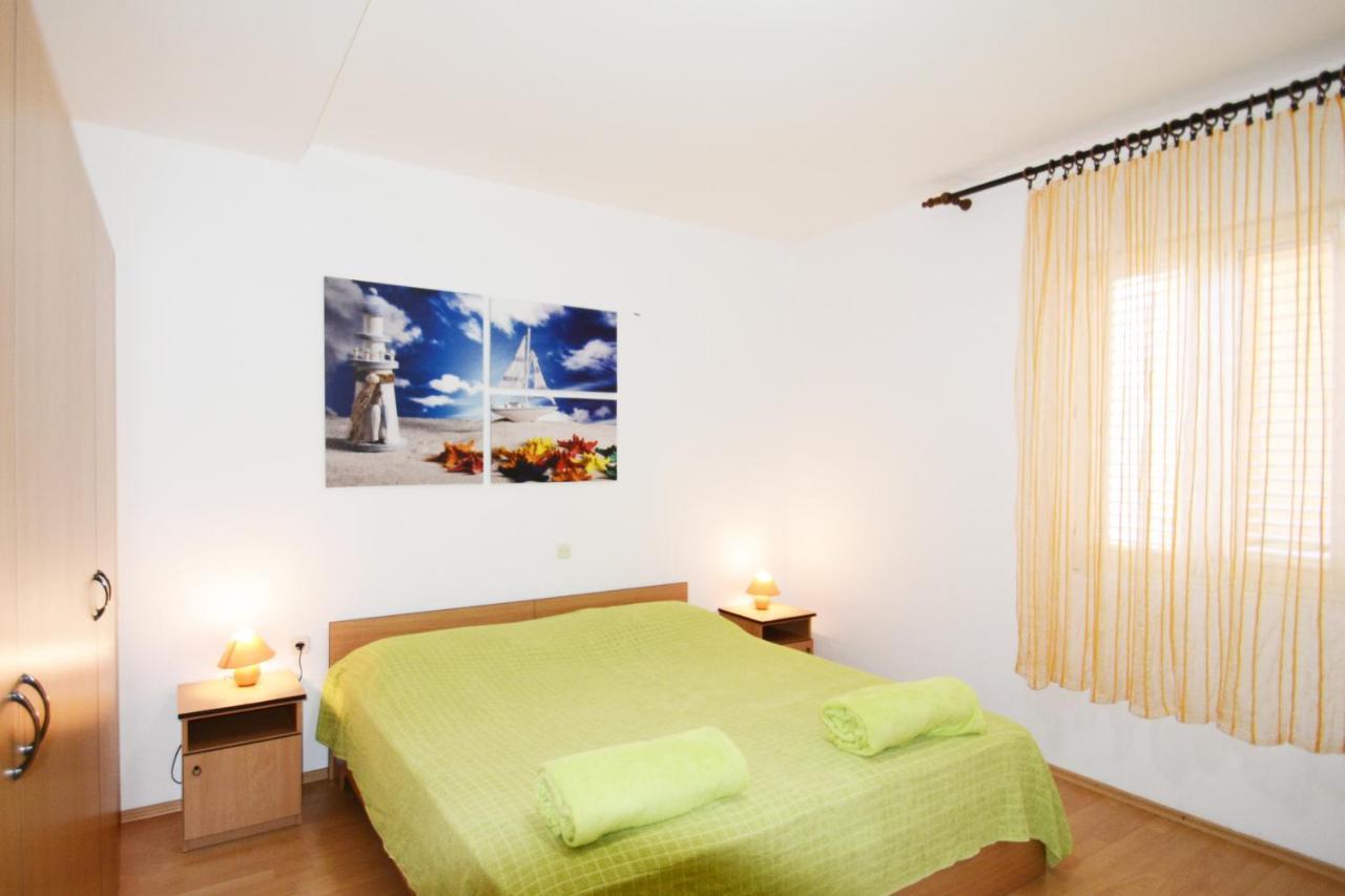 Apartments Barbati Kustići Buitenkant foto