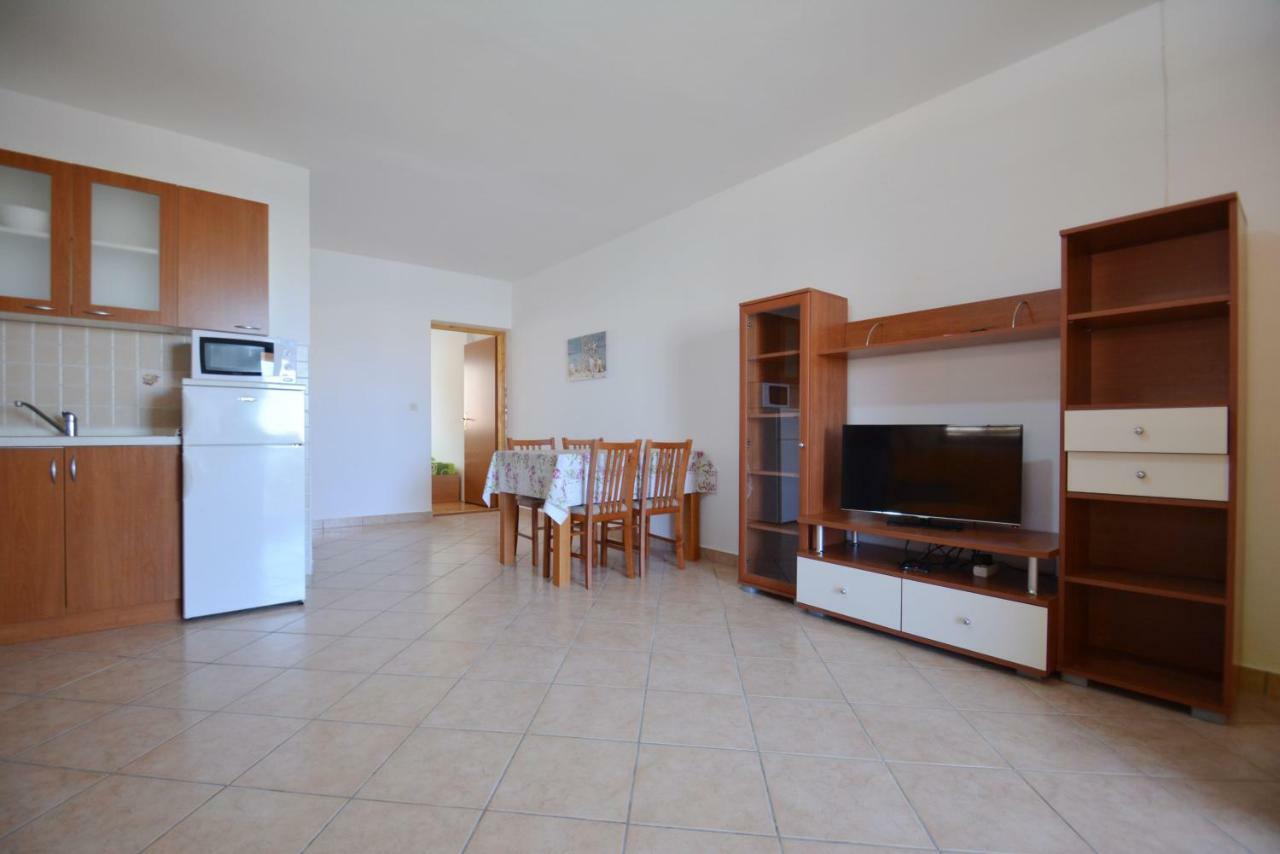Apartments Barbati Kustići Buitenkant foto