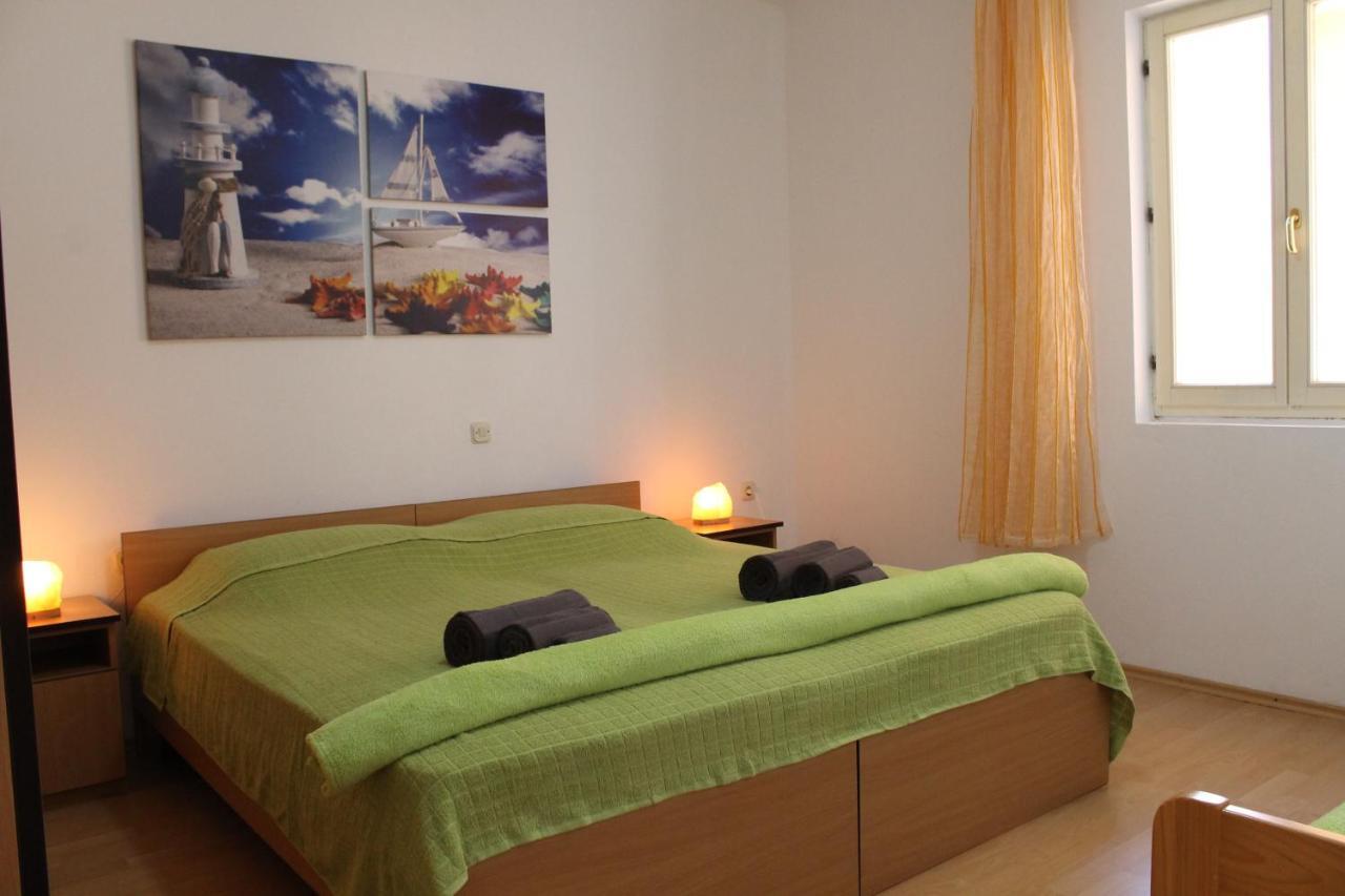 Apartments Barbati Kustići Buitenkant foto