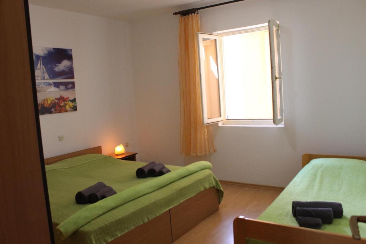 Apartments Barbati Kustići Buitenkant foto